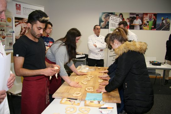 Bäcker3_KONTEXT Bäcker3_KONTEXT